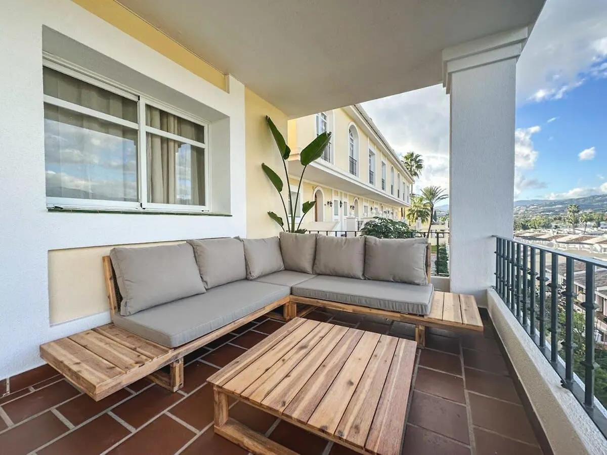 Heated Indoor Pool 2 Bed Mountain Sunset Views Apartment Marbella Spain