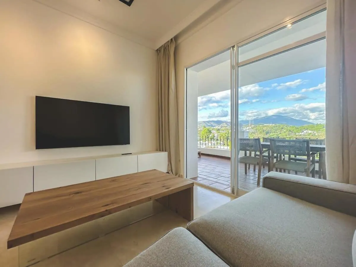 Heated Indoor Pool 2 Bed Mountain Sunset Views Apartment Marbella