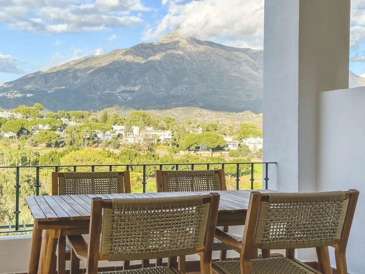 Heated Indoor Pool 2 Bed Mountain Sunset Views Apartment Marbella